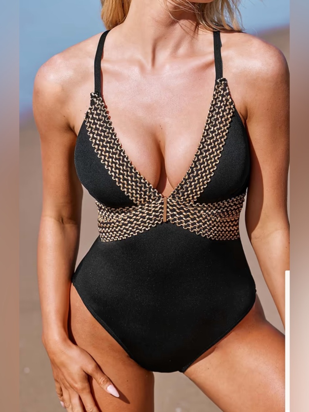 Cupshe Black & Gold-Tone Plunging One-Piece Swimsuit Size Large